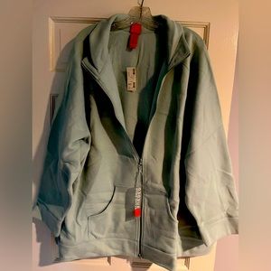 Brand new Avenue Women’s light weight jacket.  Size 30/32.  New with tags.